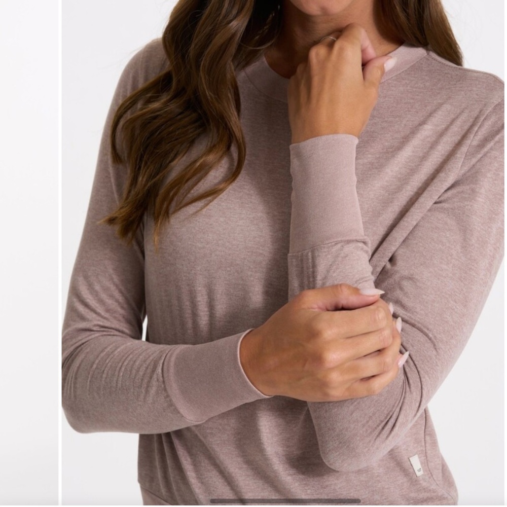 Vuori Daydream Crew Top Athleisure Yoga Work Out Casual Soft Comfort L